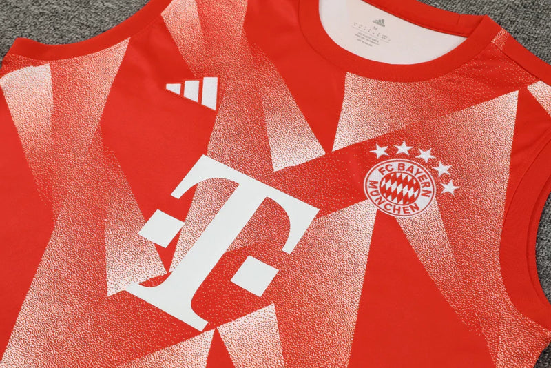 Training FC Bayern 23/24 Adidas - red