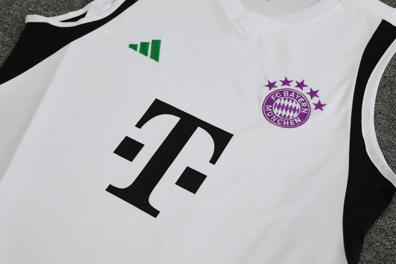 Training FC Bayern 23/24 Adidas - White