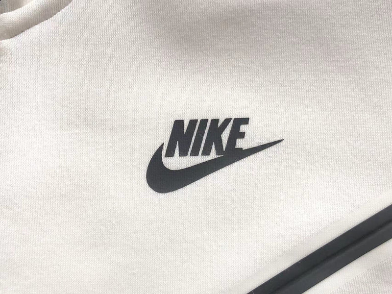 Nike Tech Fleece Branco